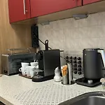 Isartor - Shared Bathroom Homestay